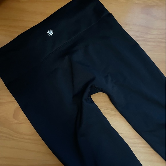 Athleta Breakthrough Lasercut Tights Black sz L - Picture 5 of 9